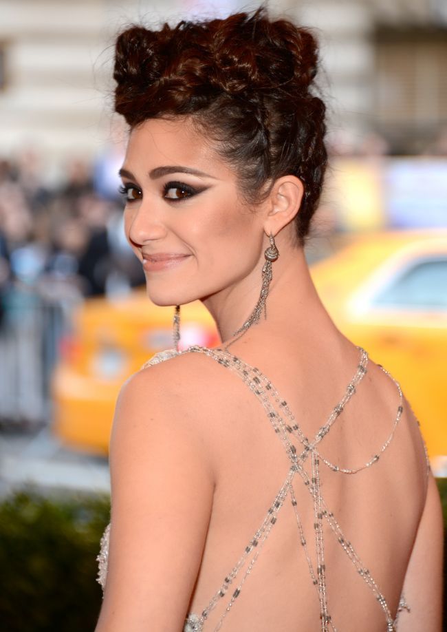 Vrei un look indraznet pentru o ocazie speciala? Inspira-te din cele mai reusite coafuri si machiaje ale vedetelor prezente la Met Gala