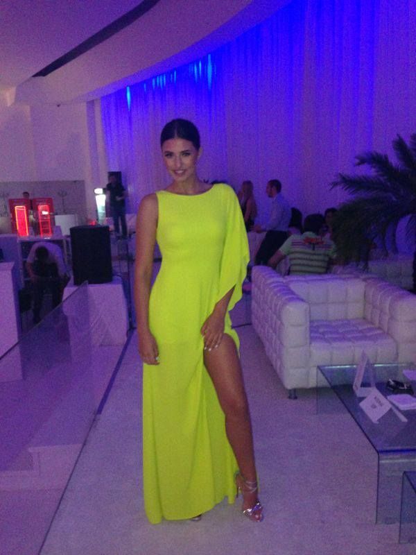 Antonia, cea mai sexy aparitie a serii la petrecerea Marie Claire. Cu ce rochie a facut senzatie cantareata