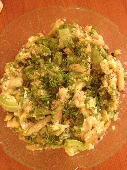 Carmen Bruma ne impartaseste trucurile ei pentru un corp perfect. Ce salata de vara recomanda vedeta