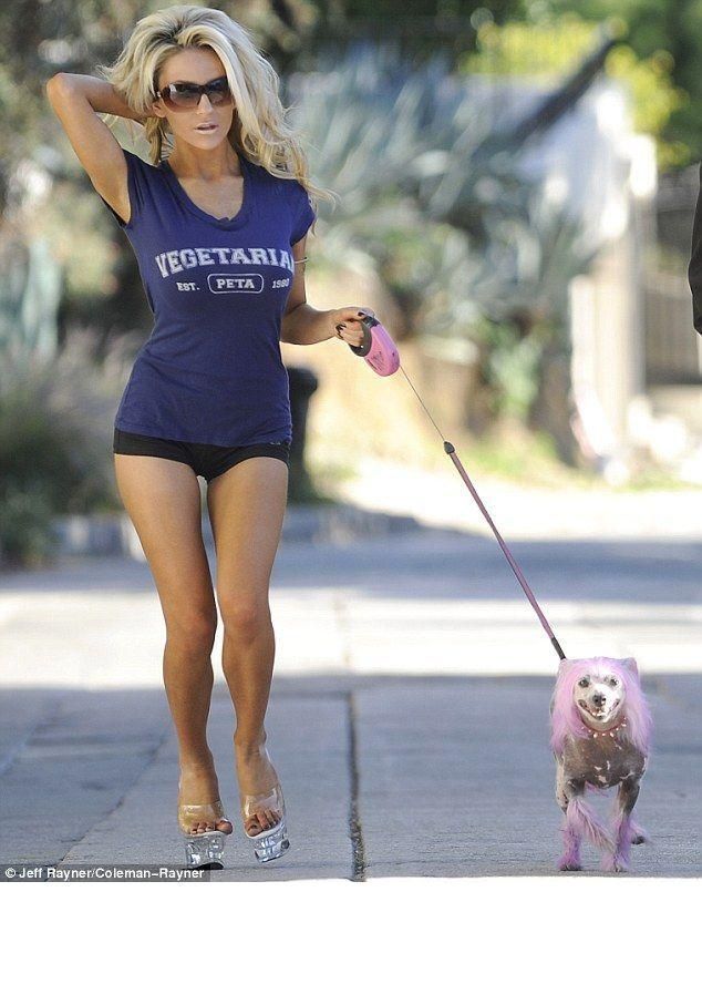 Locul in care Courtney Stodden adora sa faca fotografii. Vezi imaginile care o dau de gol