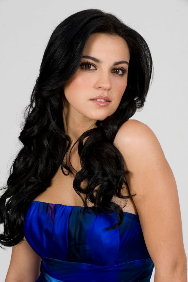 Cum arata Maite Perroni inaintea aparitiilor publice. Fotografiile neretusate cu vedeta care a facut furori in Rebelde