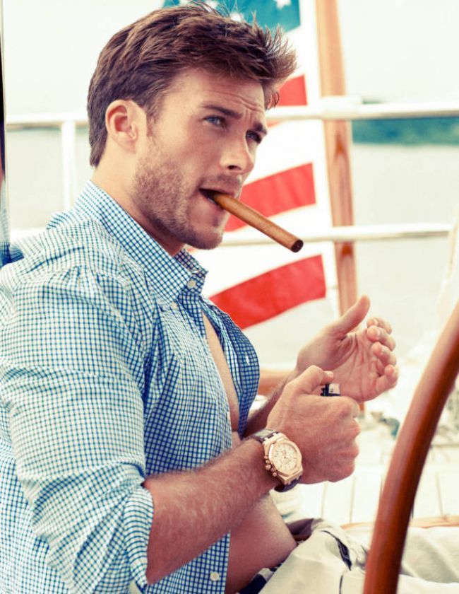 Cine s-ar fi gandit ca e atat de sexy?! Cum arata fiul lui Clint Eastwood, modelul Scott Eastwood
