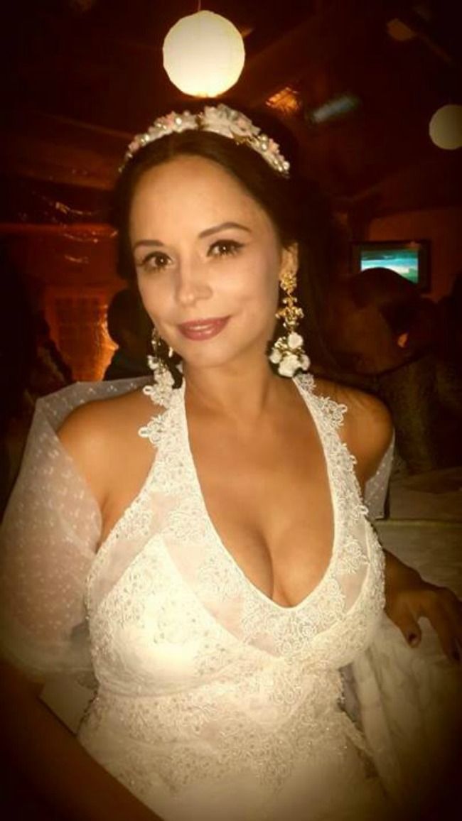 Andreea Marin, aparitie socanta in rochie de mireasa. Vezi tinuta care a intors toate capetele la Media Music Awards