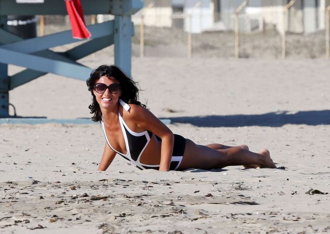 A vrut sa fie sexy, dar a starnit amuzamentul celor din jur. Cum arata cand face sport detinatoarea titlului de Miss Bikini Anglia