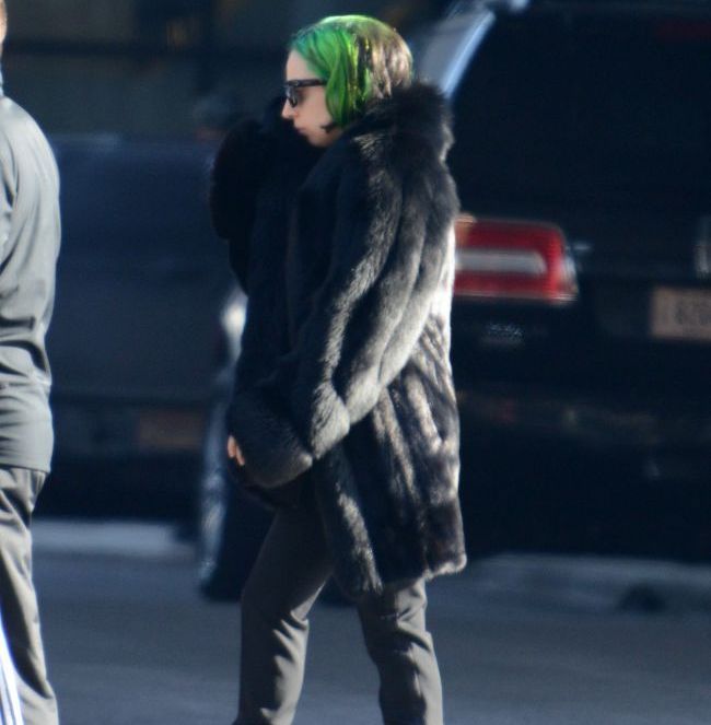 Parul ca parul, dar ce poarta in picioare?! De ce a ramas toata lumea socata de incaltamintea lui Lady Gaga