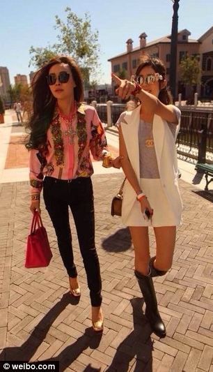 Concurs de mame sexy in China. Cum arata femeile care sunt confundate cu fiicele lor adolescente