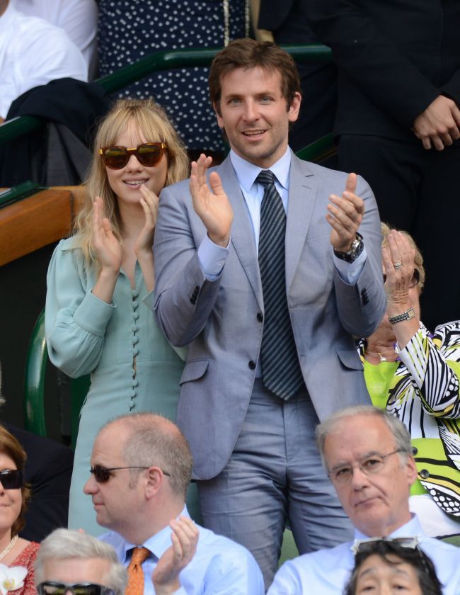 Bradley Cooper are o noua iubita, care i-ar putea fi fiica. Vezi cum arata tanara care a renuntat la 16 ani la scoala pentru a deveni model