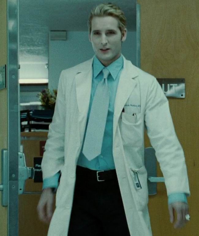 Ai vazut-o de atatea ori, dar habar nu aveai ca este ea. Nimanui nu i-a venit sa creada cine este si, mai ales, cum arata iubita doctorului Carlisle Cullen din Twilight