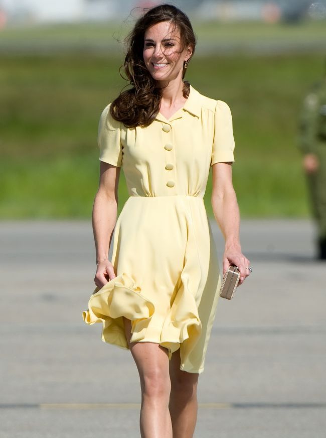 In blugi si cu sapca pe cap. Kate Middleton, asa cum nu a mai aparut niciodata pana acum in public