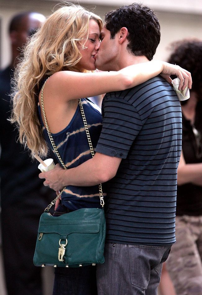 Transformare uimitoare la 2 ani de la terminarea serialului! Cat de schimbat poate fi Dan din Gossip Girl. Pana si fanelor le-a fost greu sa-l recunoasca