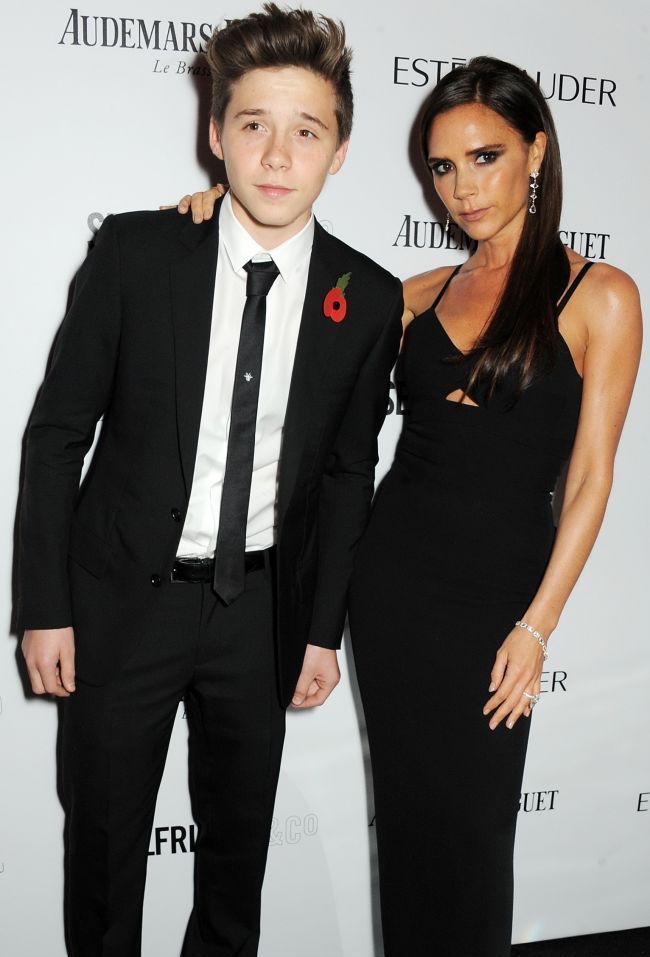 Alerta pentru David si Victoria? Brooklyn Beckham, fiul lor mai mare, la prima intalnire cu o domnisoara. Cum arata blondina simpatica
