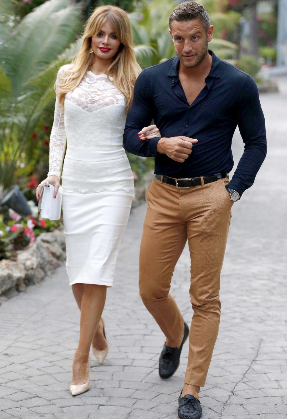 Prima apartiei in care Chloe Sims si Elliott Wright s-au prezentat ca un cuplu. Cum au fost surprinsi