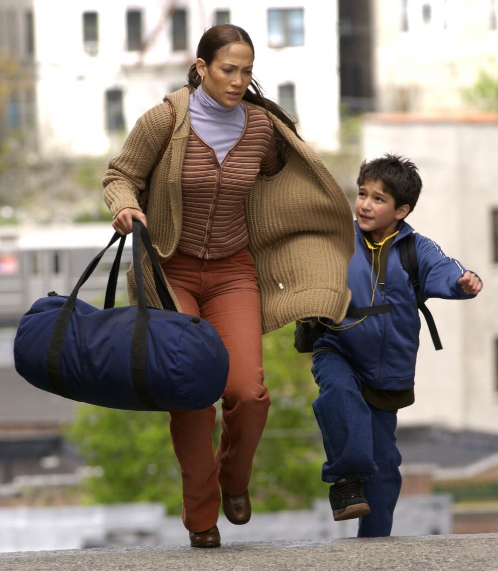 Aparitia serii la Teen Choice Awards: Jennifer Lopez, provocatoare intr-o rochie care ii face picioarele interminabile