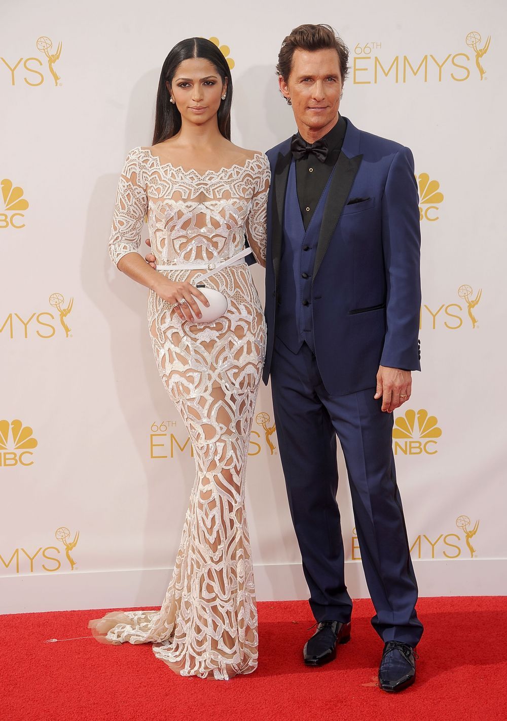 Spectaculoasa la 48 de ani: Halle Berry si-a eclipsat tinerele colege la Premiile Emmy. Cum s-au imbracat vedetele