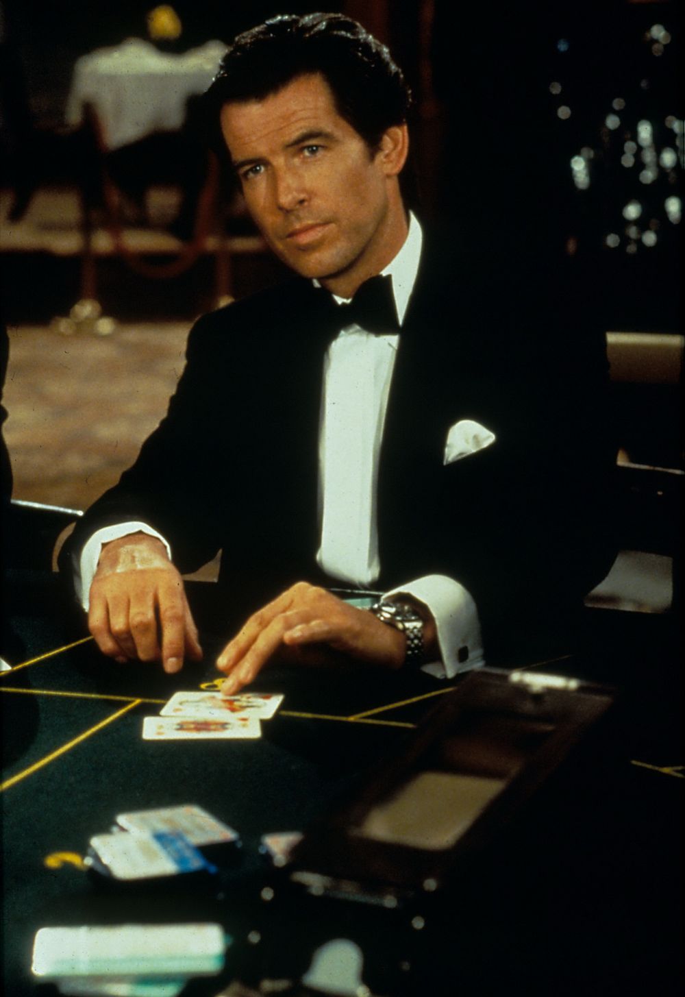 Ar putea avea orice femeie, insa Pierce Brosnan traieste o poveste de dragoste alaturi de sotia sa. Cum arata in costum de baie&nbsp;