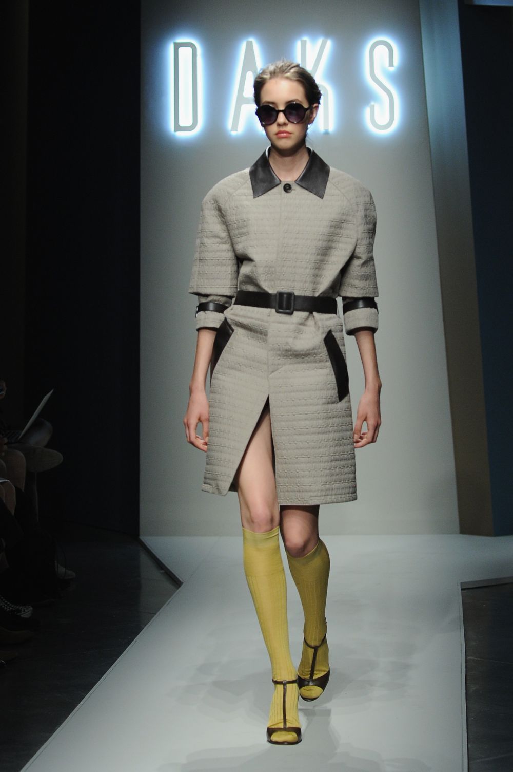 8 reguli de stil pentru toamna lui 2014. Designerul Mirelea Stelea ne spune ce se poarta in acest sezon EXCLUSIV