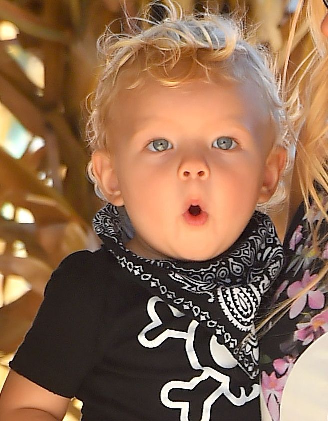 Fergie, cea mai sexy mamica de la Hollywood. Baietelul ei se anunta inca de pe acum cel mai adorabil copil de vedeta