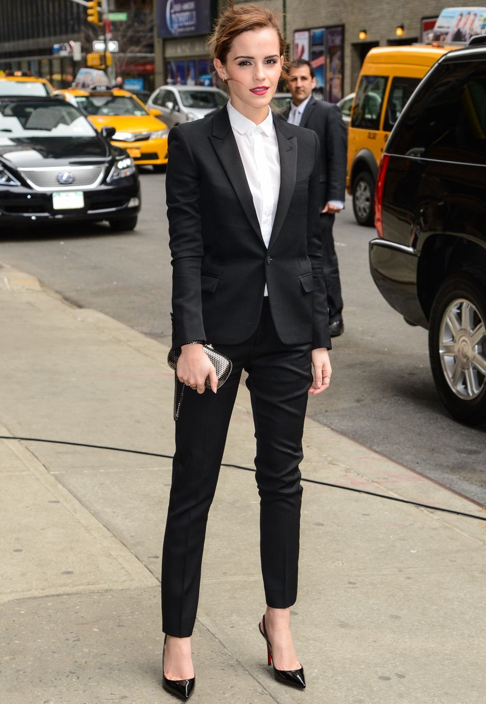 Emma Watson, vedeta care jongleaza perfect cu tinutele tineresti si cele elegante