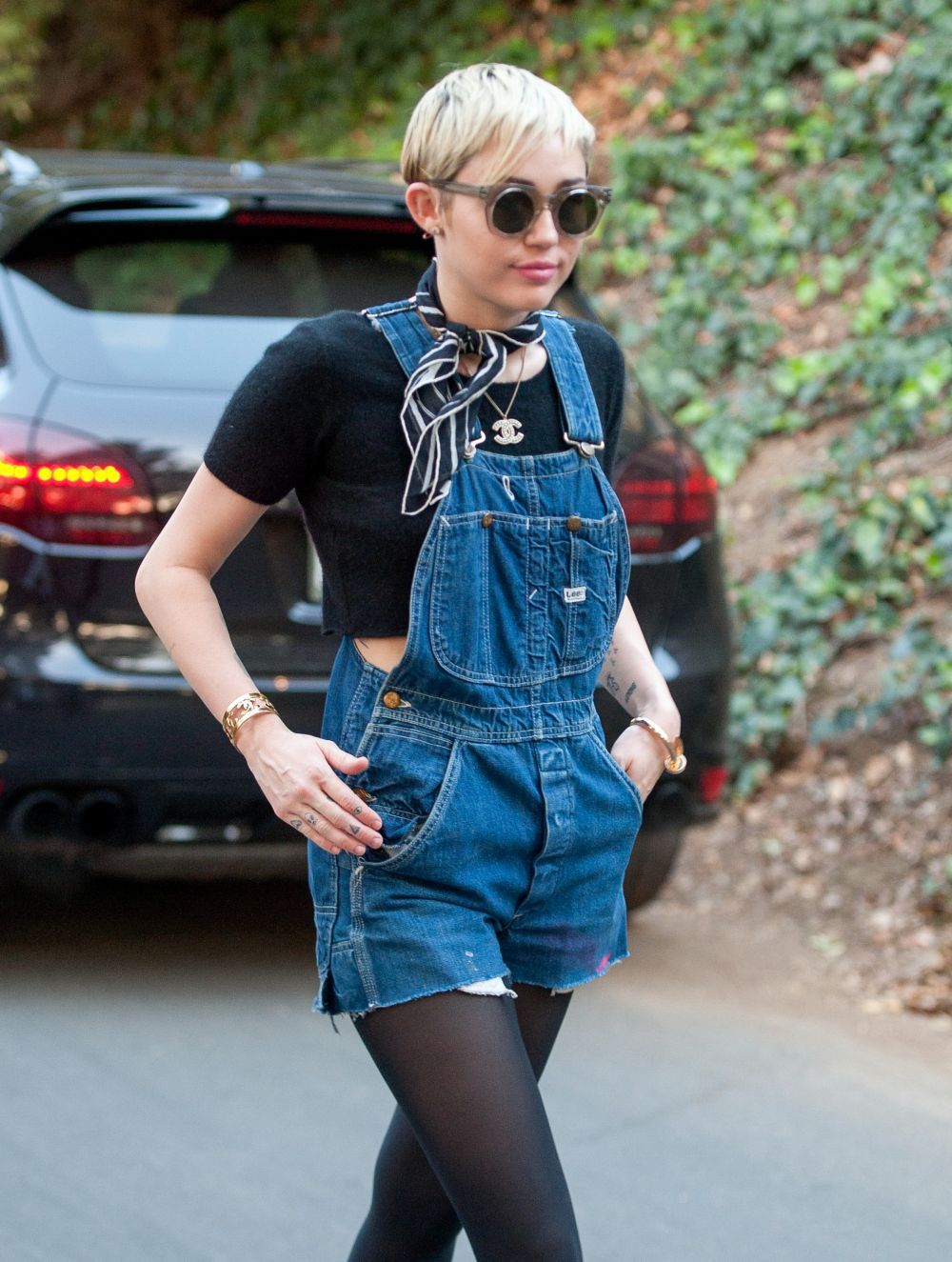 Par fericiti impreuna . Imagini noi cu Miley Cyrus si Patrick Schwarzenegger: cat de bine arata impreuna