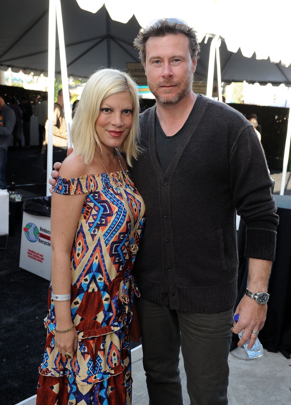 Vrea sa-si recastige increderea in sine . La ce masuri apeleaza Tori Spelling pentru a-si recuceri sotul
