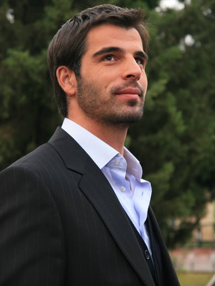 Barbatii cu barba sunt considerati irezistibili de multe femei. Top 10 barbosi sexy si celebri
