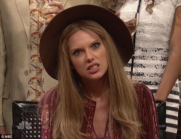 Cele mai sexy picioare de la Hollywood. Taylor Swift, inca o aparitie impecabila pe covorul rosu