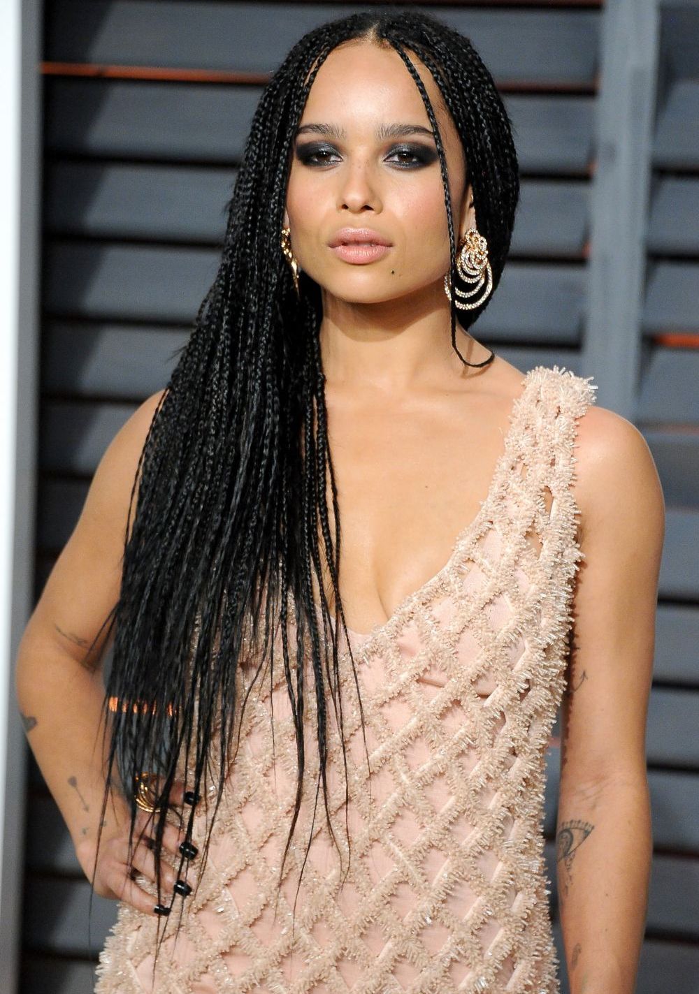 Slabuta, dar cu forme. Perechea de bikini care a ajutat-o pe Zoe Kravitz sa iasa in evidenta la plaja: FOTO