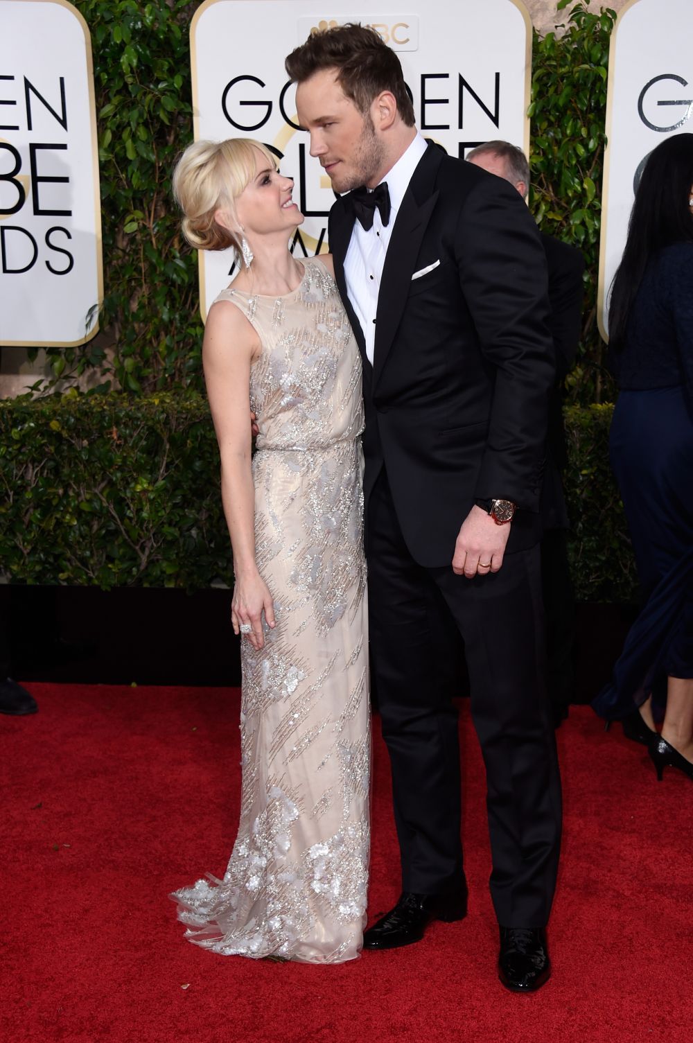 E una dintre cele mai sexy blonde de la Hollywood. Cum a reusit sa o cucereasca sotul pe Anna Farris