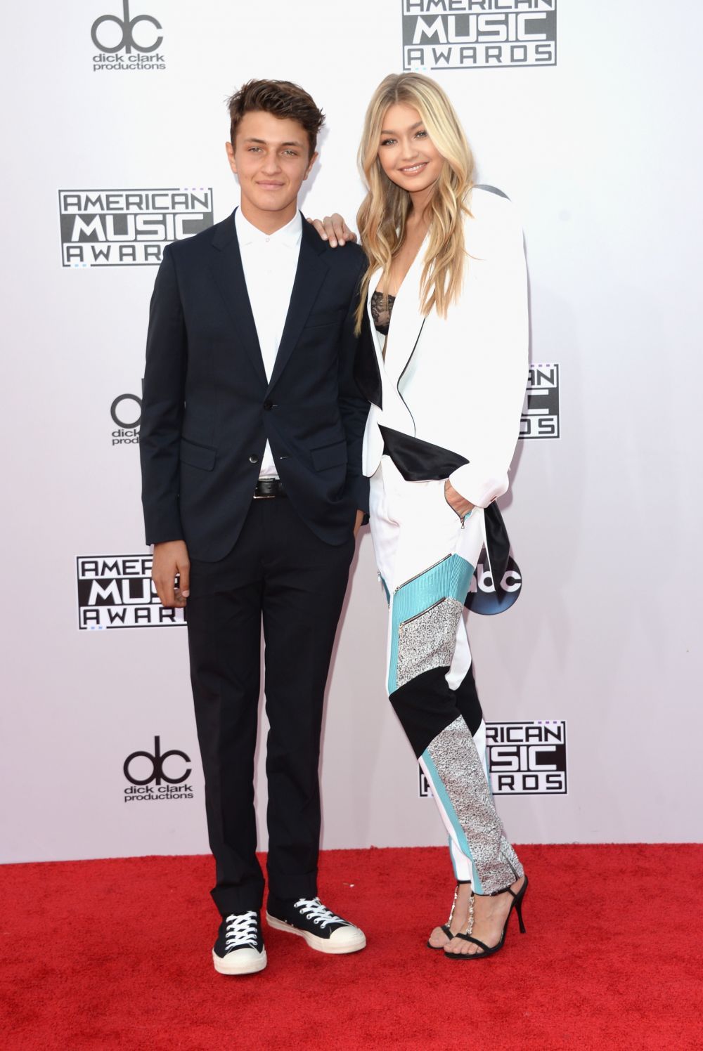 Cea mai frumoasa familie de la Hollywood. Faceti cunostinta cu mama, sora si fratele lui Gigi Hadid