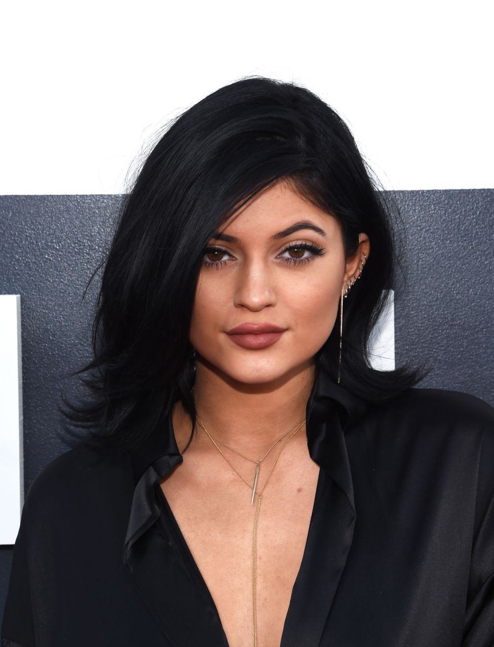 Kylie Jenner a recunoscut ca si-a marit buzele. Ce vedete au mai apelat la aceasta interventie