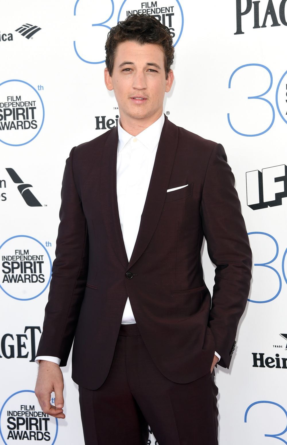 El nu este chiar cel mai atragator barbat de la Hollywood, dar are o iubita hot. Cum arata partenera lui Miles Teller