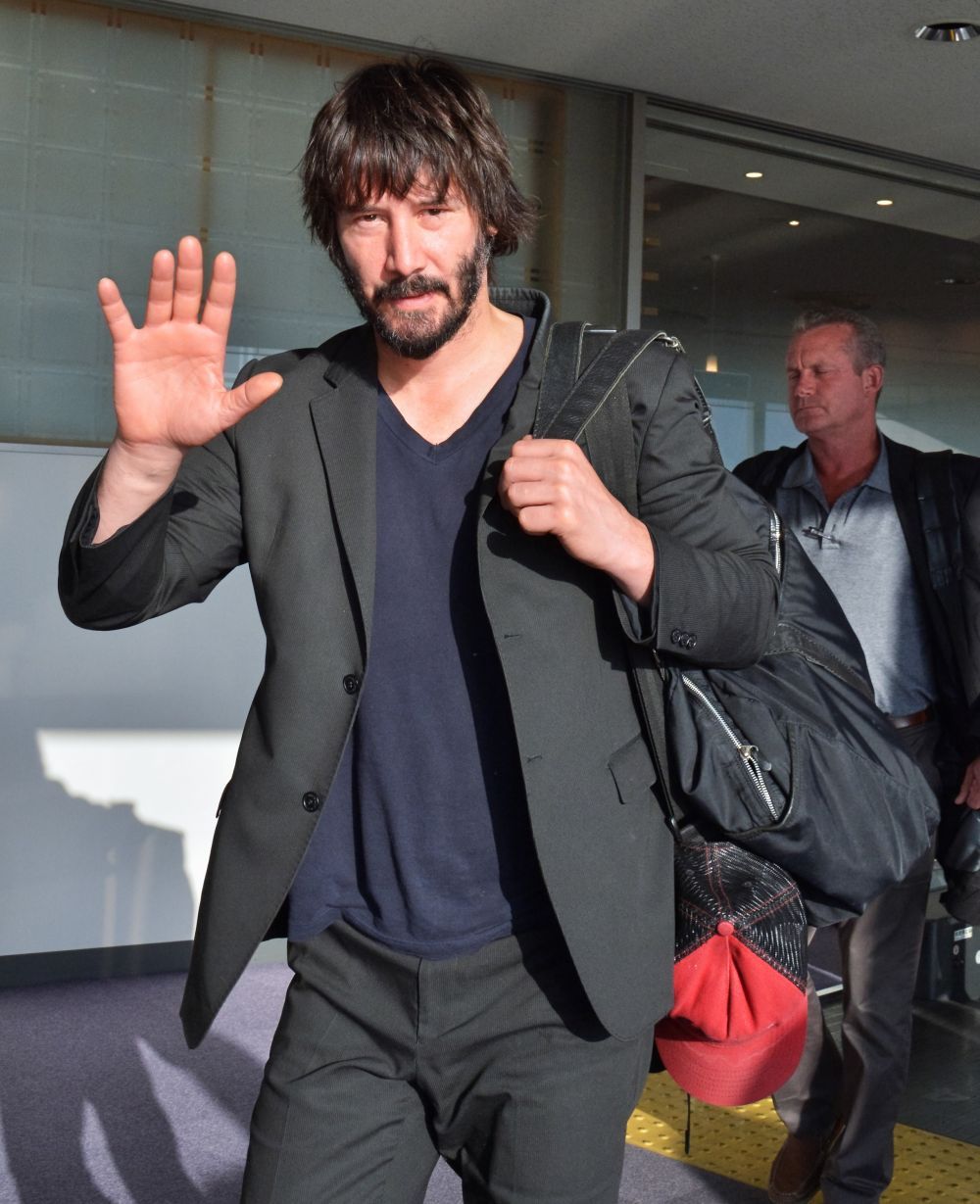 Dramele prin care a trecut l-au transformat total. Altadata cel mai sexy actor, Keanu Reeves a ajuns de nerecunoscut