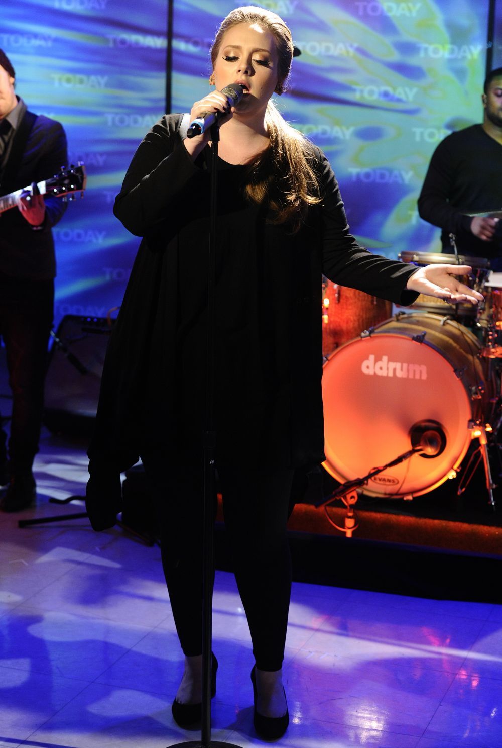 Schimbare de look pentru Adele. Cum arata cea mai indragita cantareata a momentului dupa ce s-a tuns