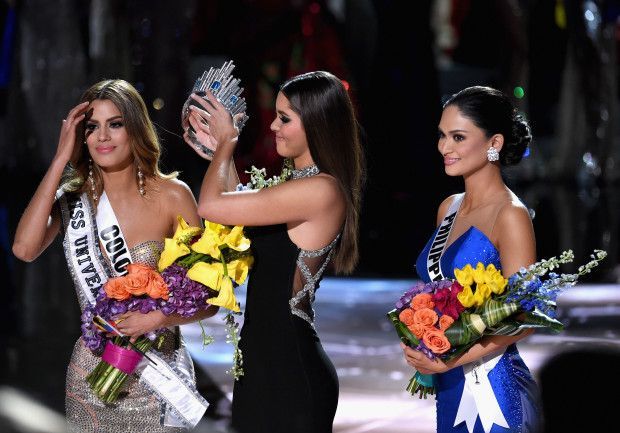 Miss Columbia, careia i s-a luat titlul Miss Univers, selfie-uri incendiare pe Instagram.Cum arata corpul ei voluptos