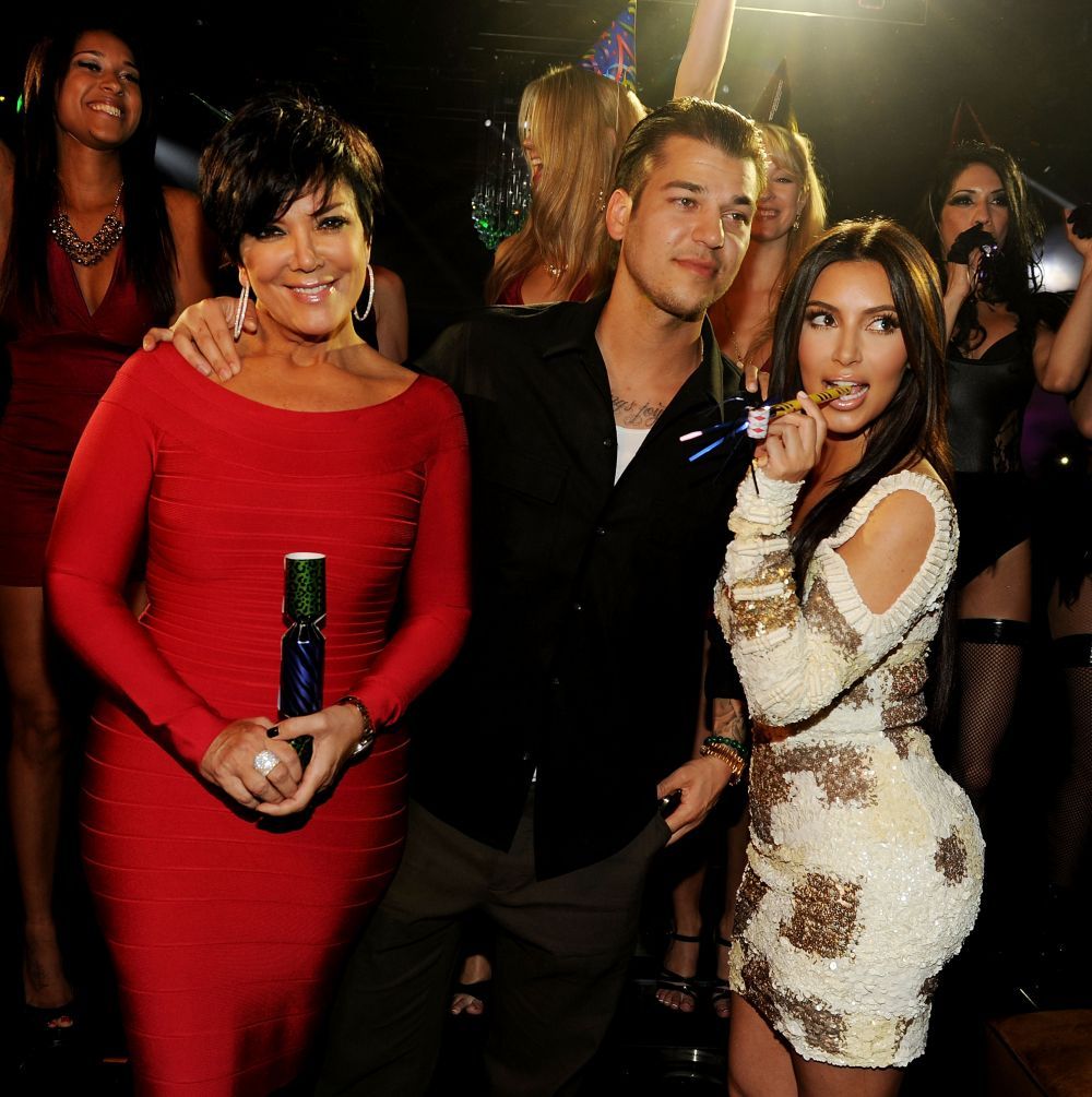 Scandal urias in clanul Kardashian.Fratele Rob, dat afara din casa dupa ce s-a cuplat cu cea mai mare rivala a surorilor