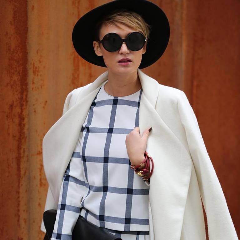 Cum sa porti hainele din denim ca sa fii sexy si cool. Cu ce sa le combini pentru un look chic