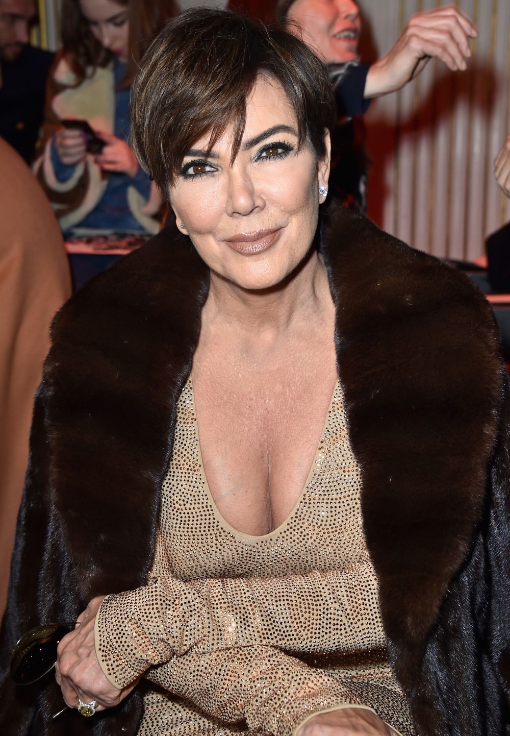 Bunicuta cu trup de adolescenta. Cat de sexy s-a imbracat Kris Jenner, mama fetelor Karadshian, la un eveniment monden