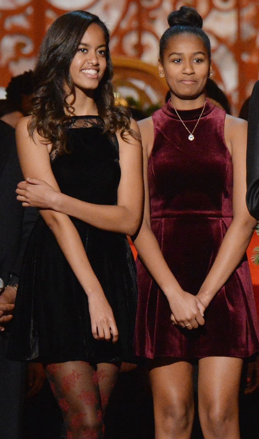 Erau niste fetite cand tatal lor a devenit presedinte. Cat de mari si frumoase sunt acum Malia si Sasha Obama