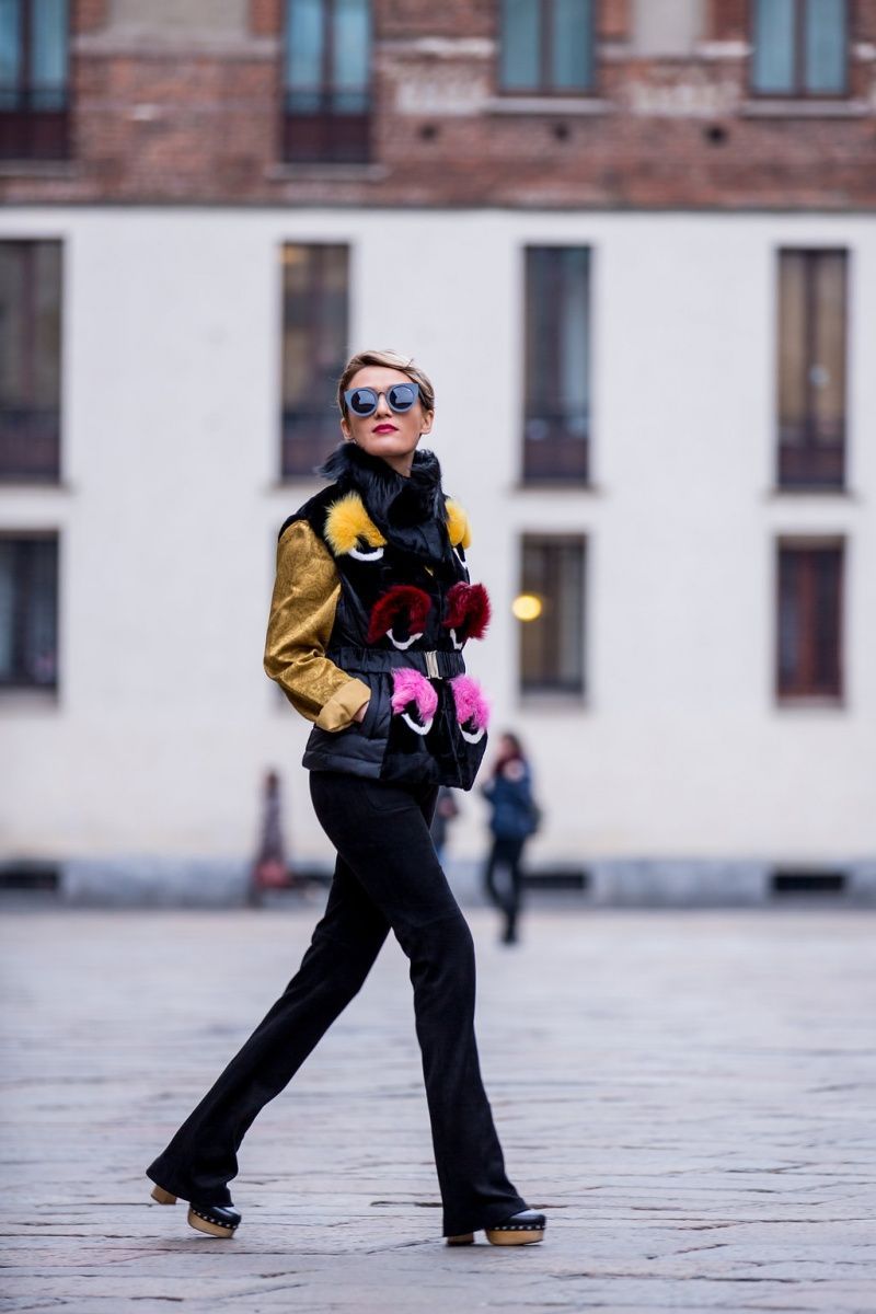 Anii 70, din nou la moda. Invata cum sa te imbraci pentru un look retro si chic