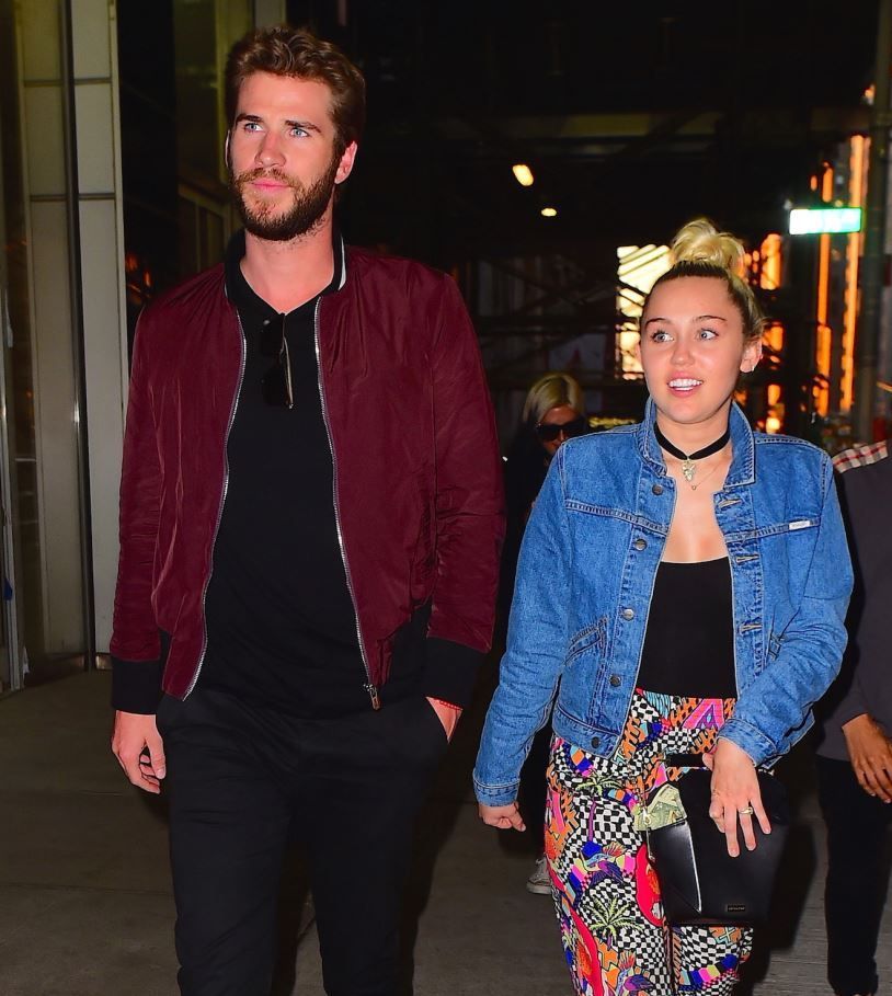 A purtat un inel de logodna de 100.000 $, dar nu la asta s-au uitat toti. Cum a aparut Miley alaturi de Liam Hemsworth