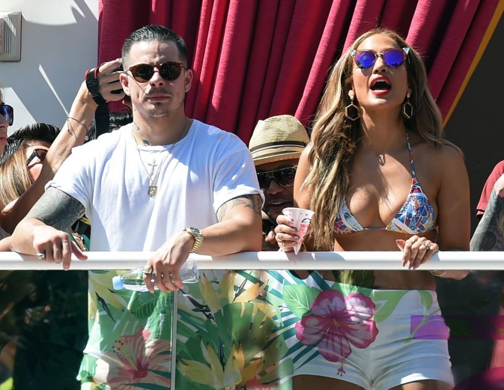 Despartire in regatul vedetelor. J.Lo si Casper Smart nu mai formeaza un cuplu. Ce s-a intamplat intre cei doi
