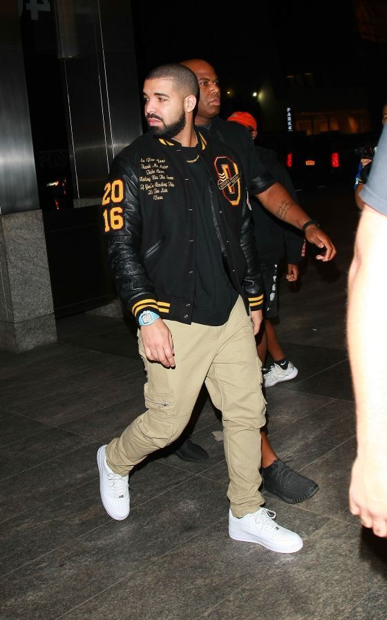 Rihanna si Drake, cel mai celebru non-cuplu. Cum s-a imbracat vedeta pentru intalnirea cu cel mai fidel admirator al sau