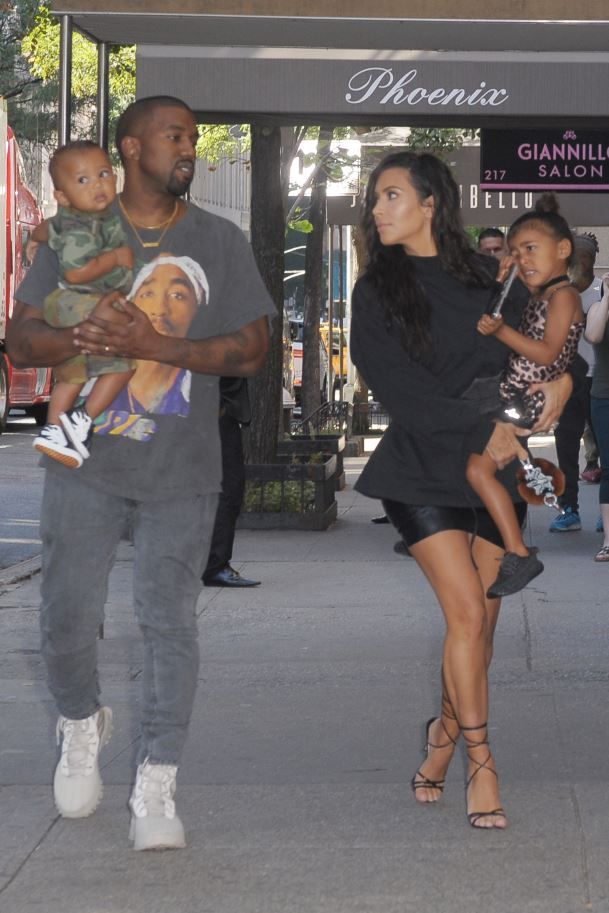 Cel mai mandru sot! Cum arata Kim Kardashian atunci cand iese la intalnire cu cel care ii este partener de 4 ani de zile