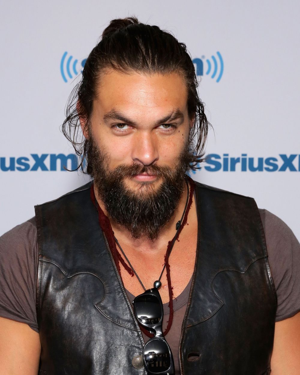 Jason Momoa, cel mai sexy barbat in viata , fotografiat alaturi de fiica vitrega. Vezi cat de bine se inteleg