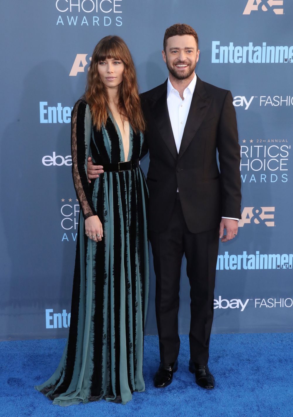 Isi iubeste la nebunie sotia. Justin Timberlake nu si-a putut dezlipi ochii de la Jessica Biel la un eveniment monden