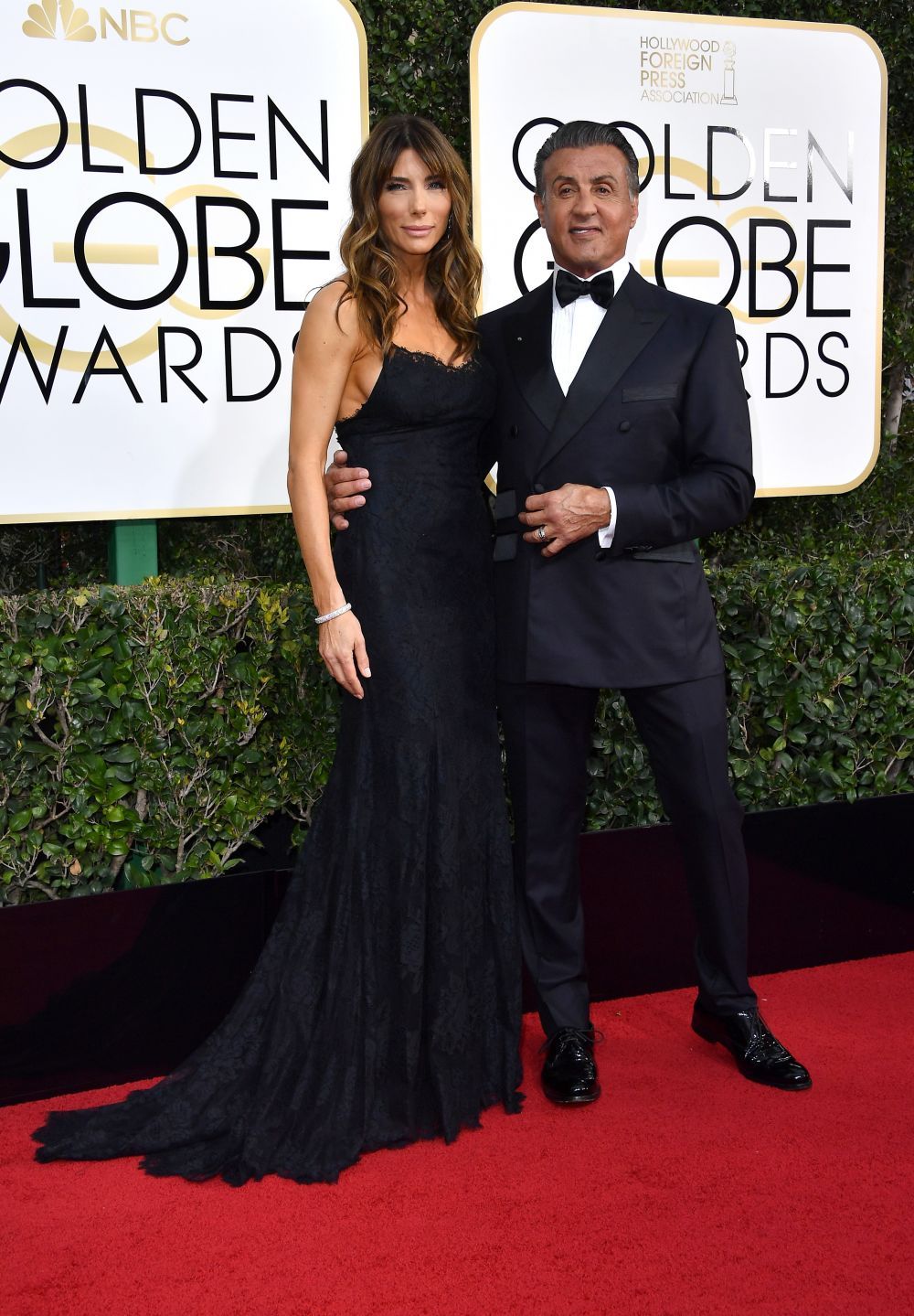 Familia Stallone, atractia serii la Golden Globes. Cat de frumoase au fost sotia si cele trei fiice ale lui Sylvester