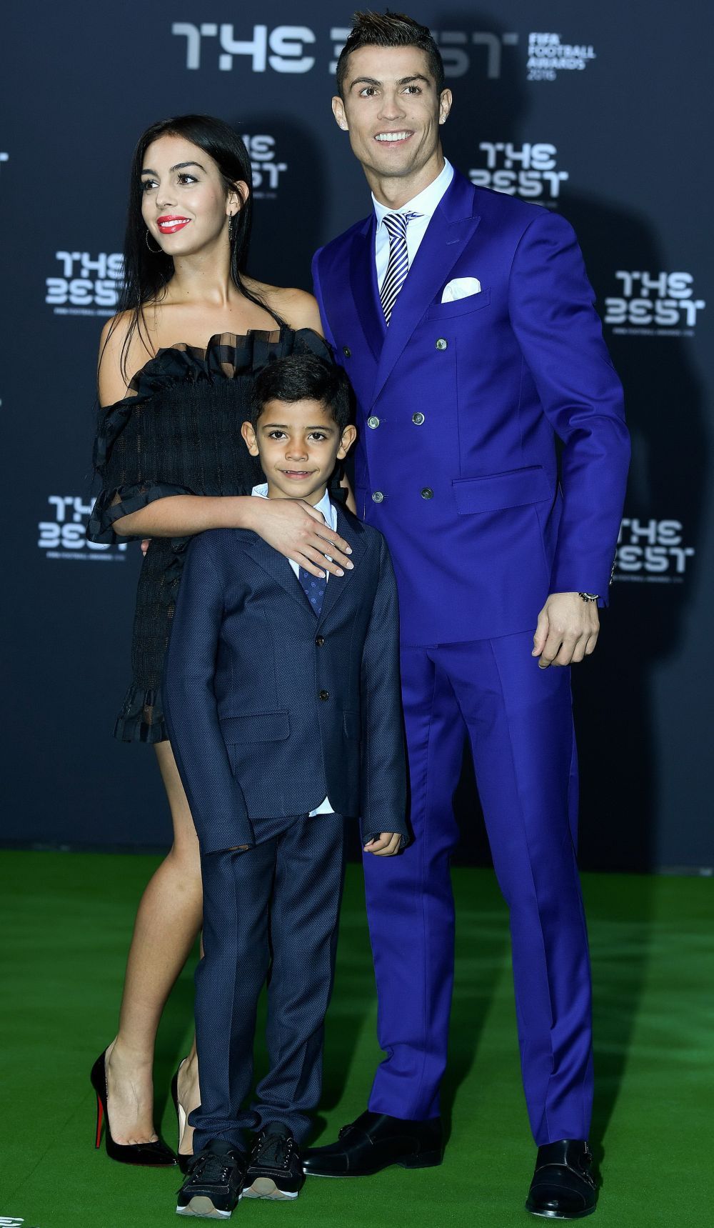 Ronaldo si iubita sa, fotografiati de paparazzi. Cum au aparut cei doi