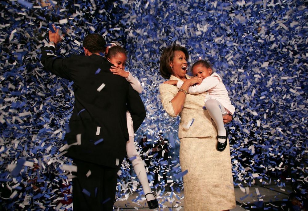 A implinit 18 ani si a devenit copia fidela a mamei sale. Cum a fost fotografiata fiica cea mare a lui Barack Obama