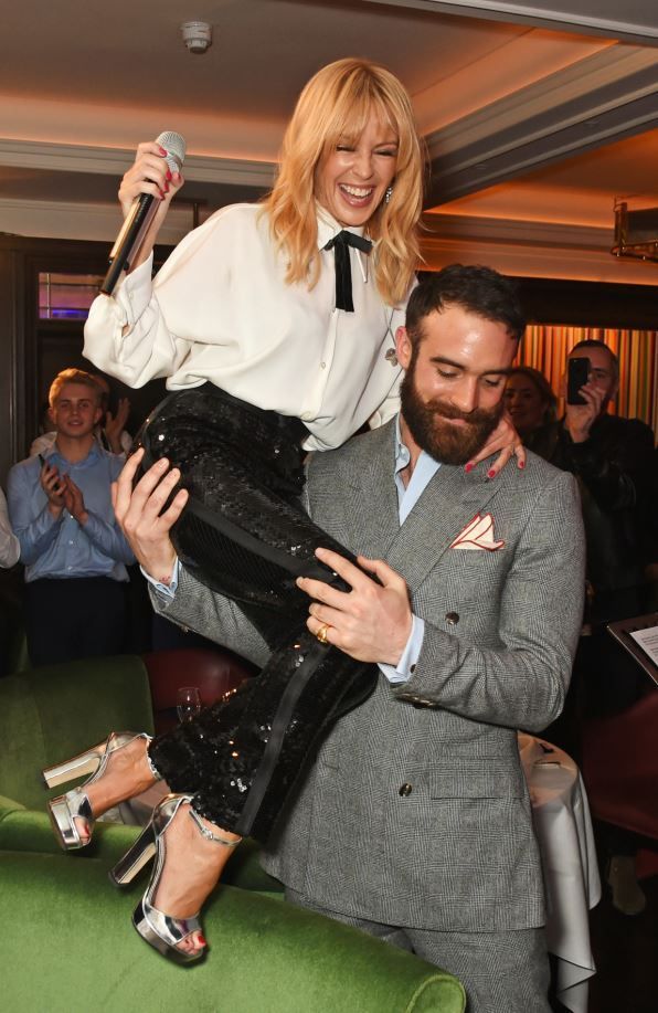Drama continuta pentru Kylie Minogue. Cum arata cea care l-ar fi cucerit pe iubitul divei si le-ar fi distrus relatia