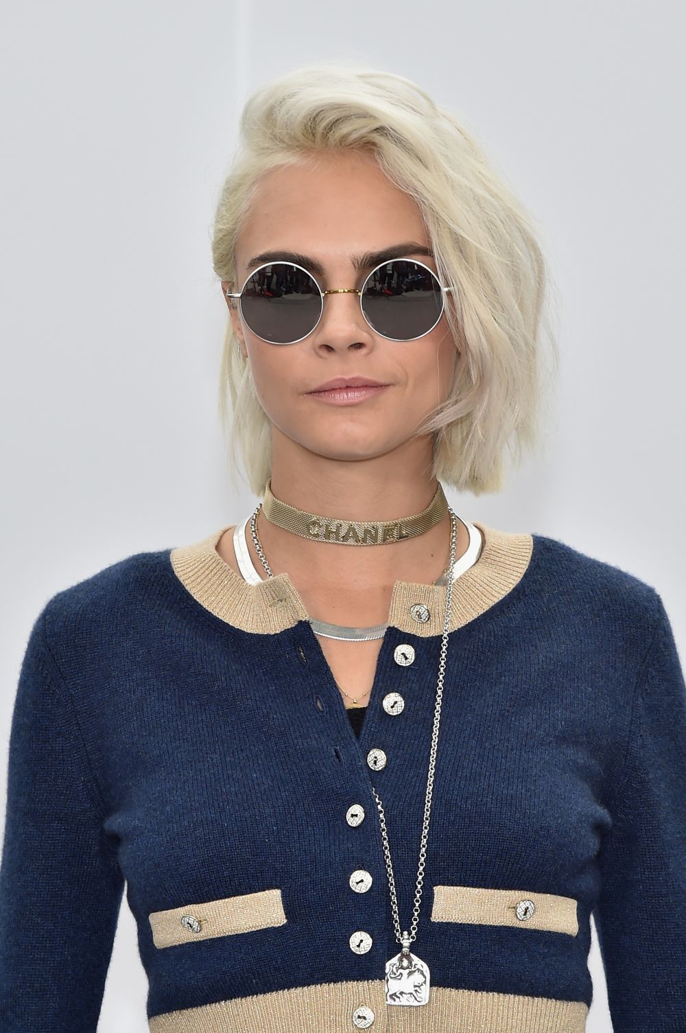 Cele mai neasteptate schimbari de look ale vedetelor primavara asta. Cum arata acum Kristen Stewart si Cara Delevingne